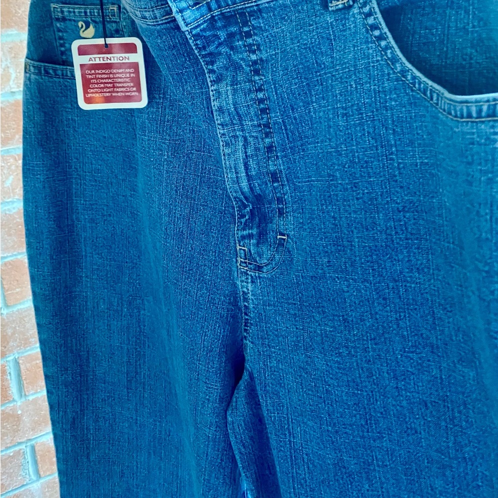 NWT Gloria Vanderbilt Amanda Blue Denim Jeans size 16